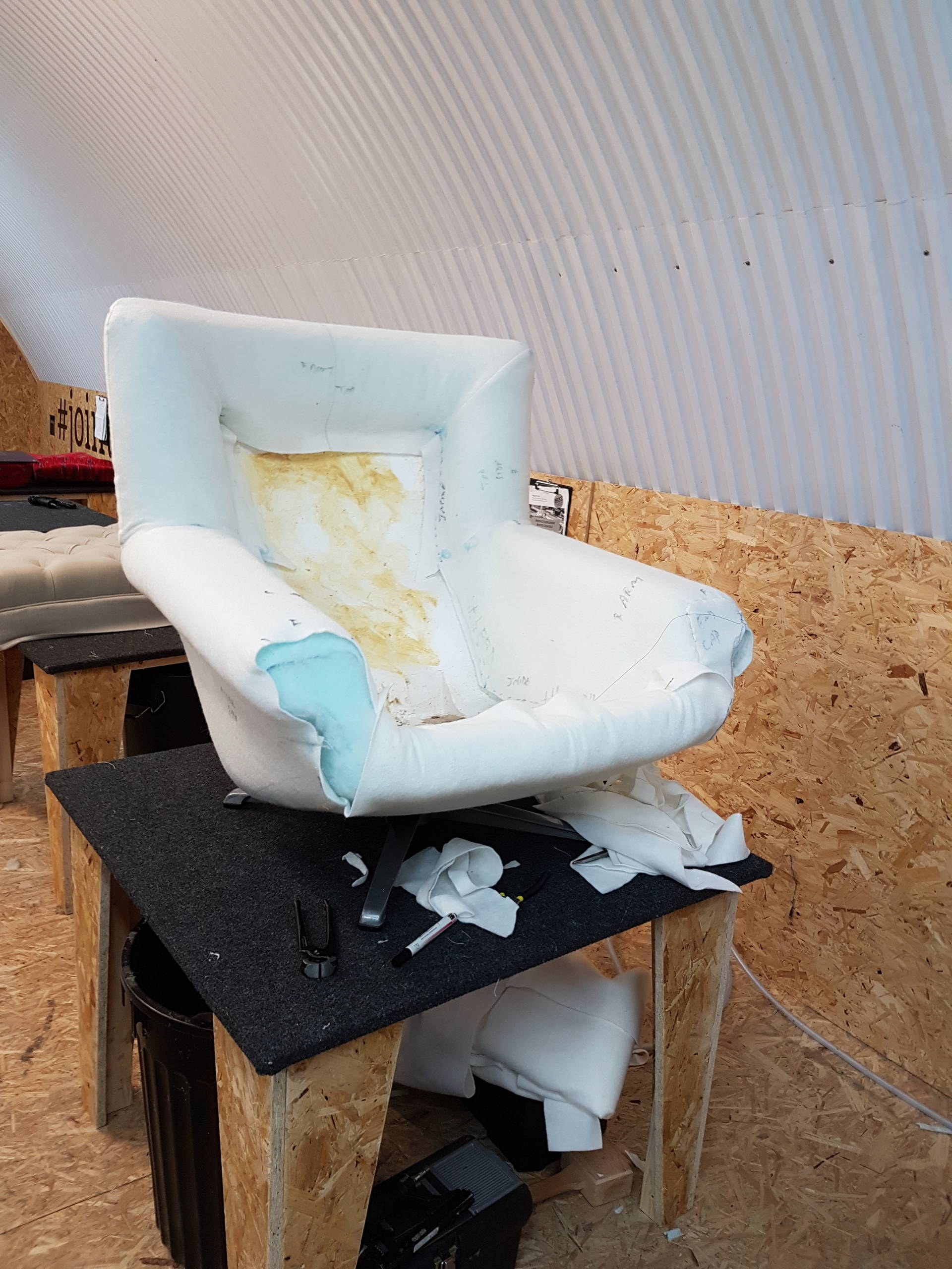 Restoration of 60's swivel chair