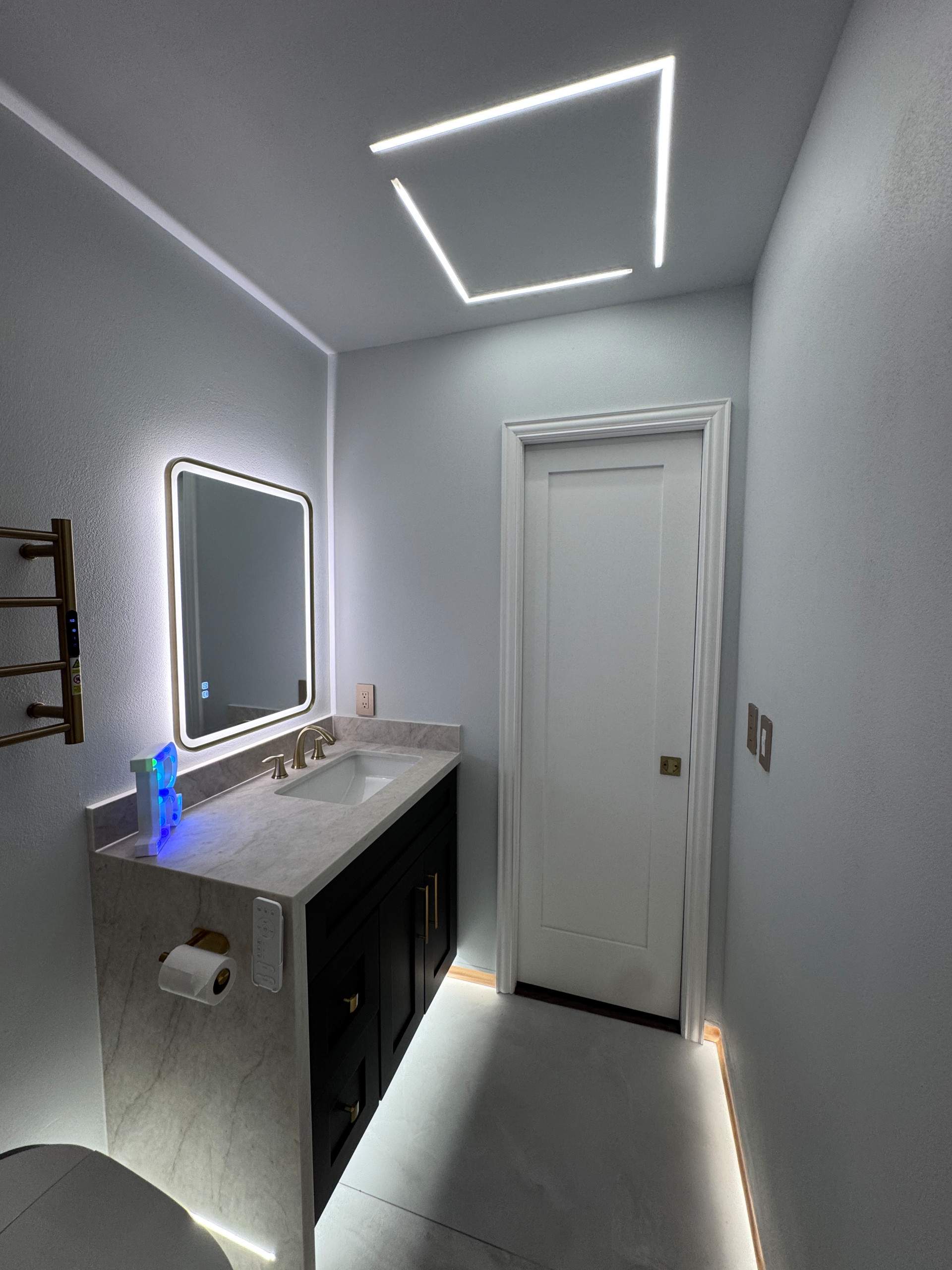 Guest Contemporary Modern Bathroom Remodeling in Cypress