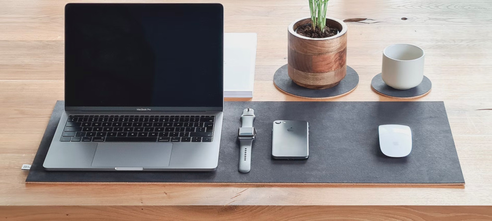 keep your desk tidy