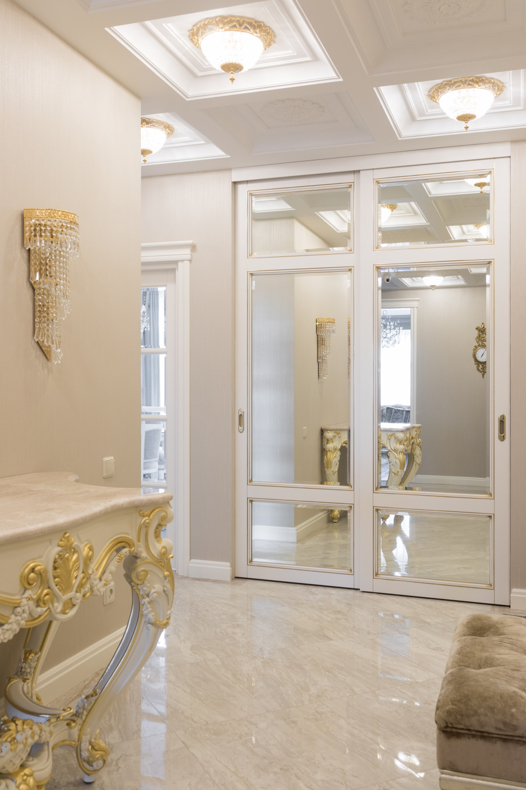 Наличная фасады