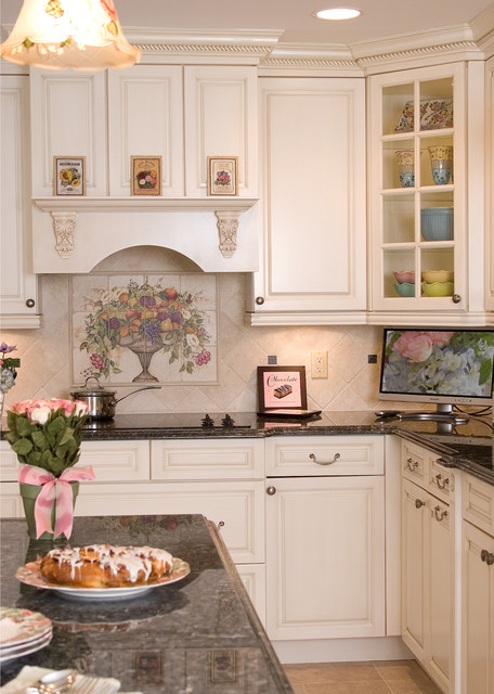 Traditional White Kitchen clasico-cocina