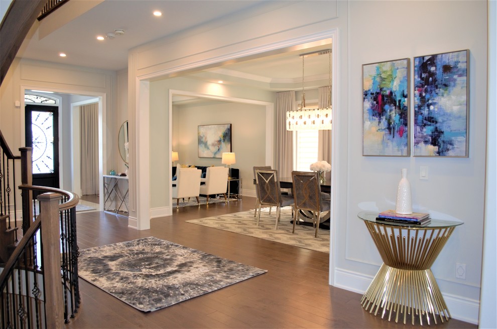 Transitional home design photo in Toronto
