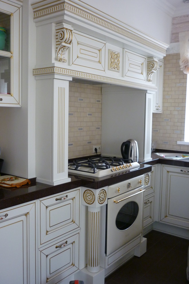 Кухня в загородном доме