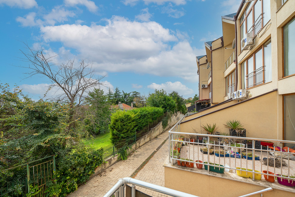 Св. Константин и Елена. Варна. Таунхаус для продажи.