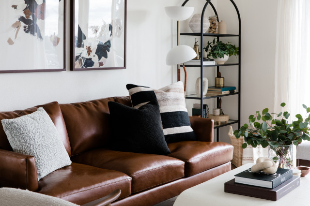 West Seattle Refresh clasico-renovado-salon