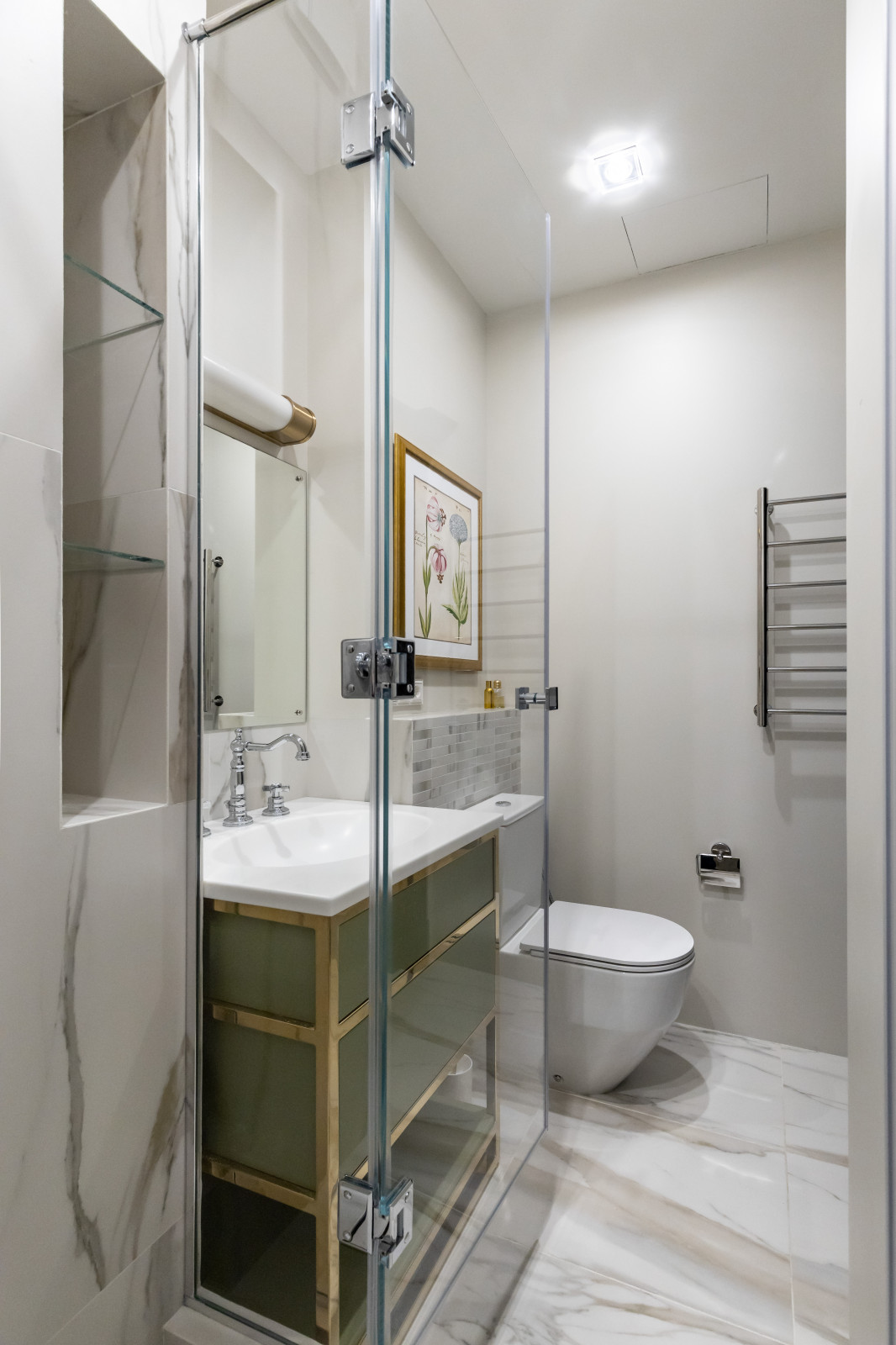 Трехкомнатная квартира на Крестовском острове