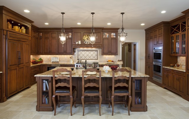 kitchendesigns.com - 2 clasico-cocina