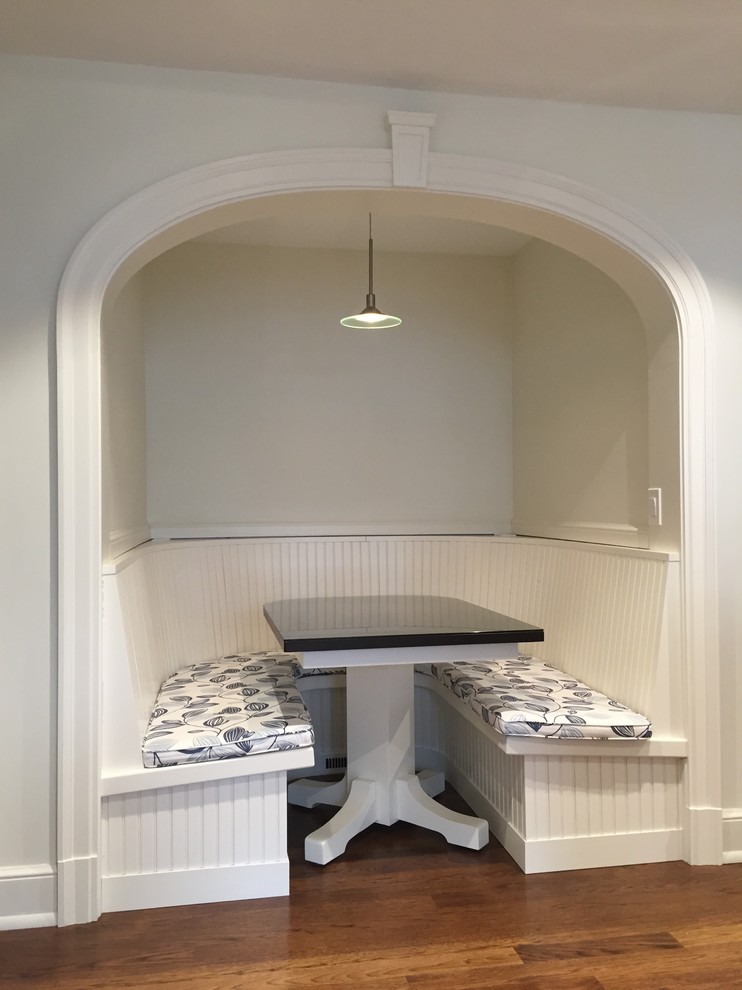 Example of a transitional kitchen design in Cleveland
