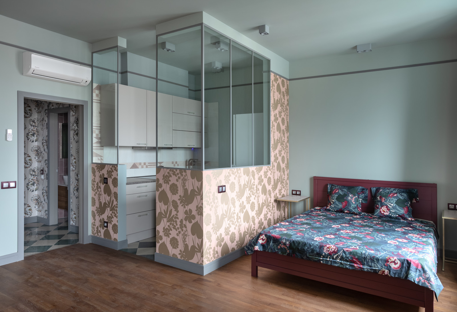 Кухня-аквариум для квартиры студии