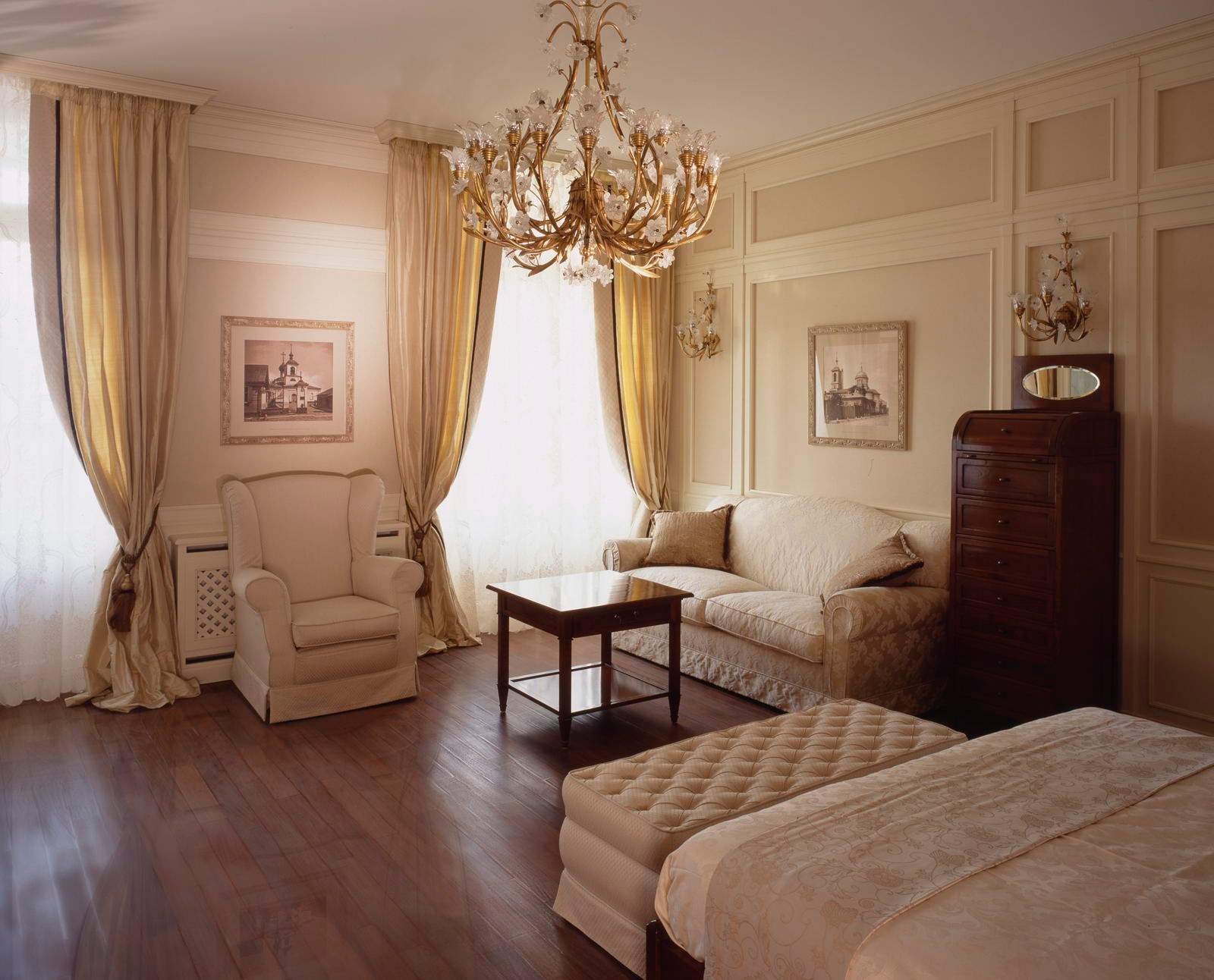 КВАРТИРА НА АРБАТЕ В СДЕРЖАННОЙ КЛАССИКЕ