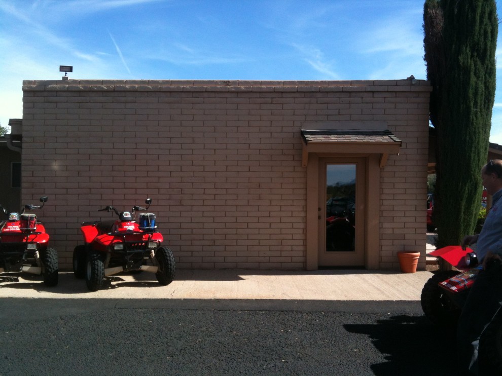 Home design - large transitional home design idea in Phoenix
