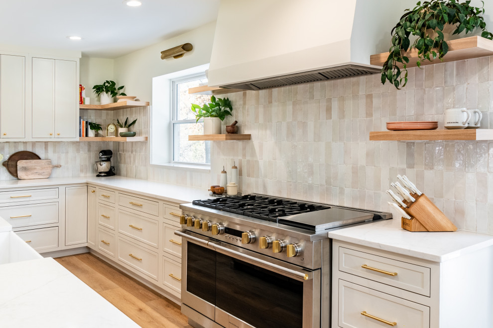 Custom Kitchen Cabinetry and Island