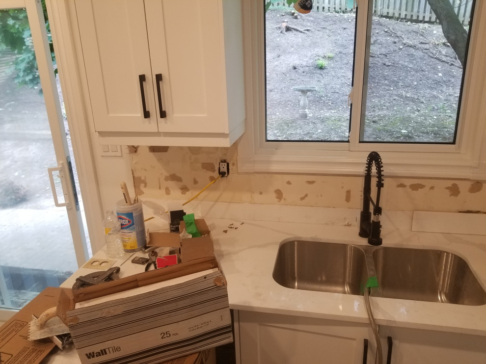 Kitchen Remodel- Backsplash, Cabinets, and Painting