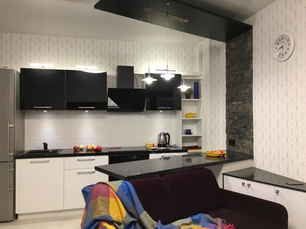 Черно-белая студия в Москве