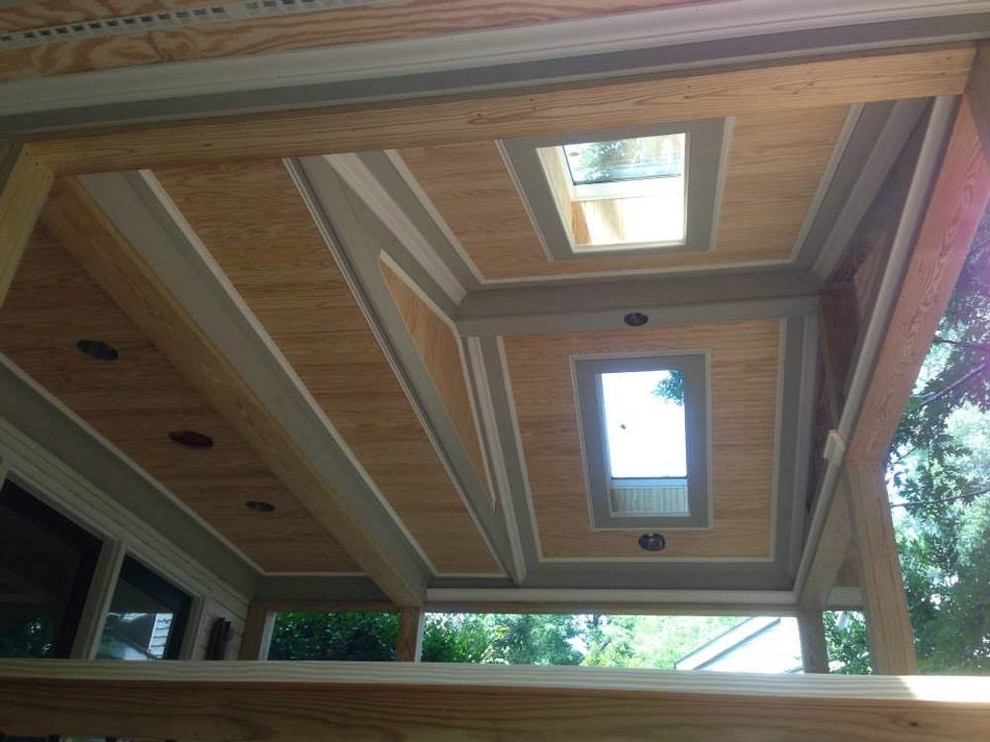 Example of a mid-sized transitional sunroom design in Raleigh