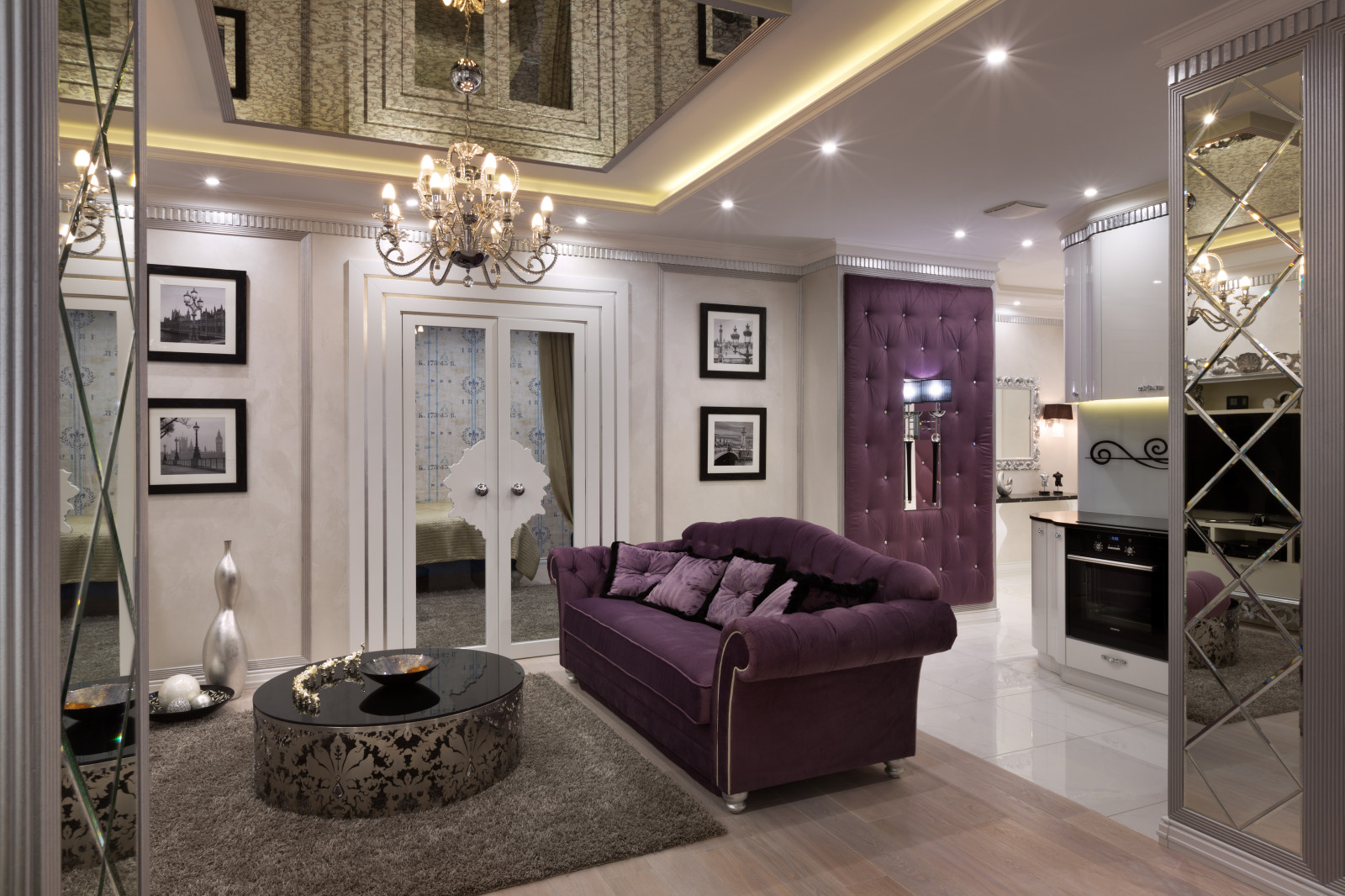 Светлые тона и зеркальные поверхности от Виктории Витковской