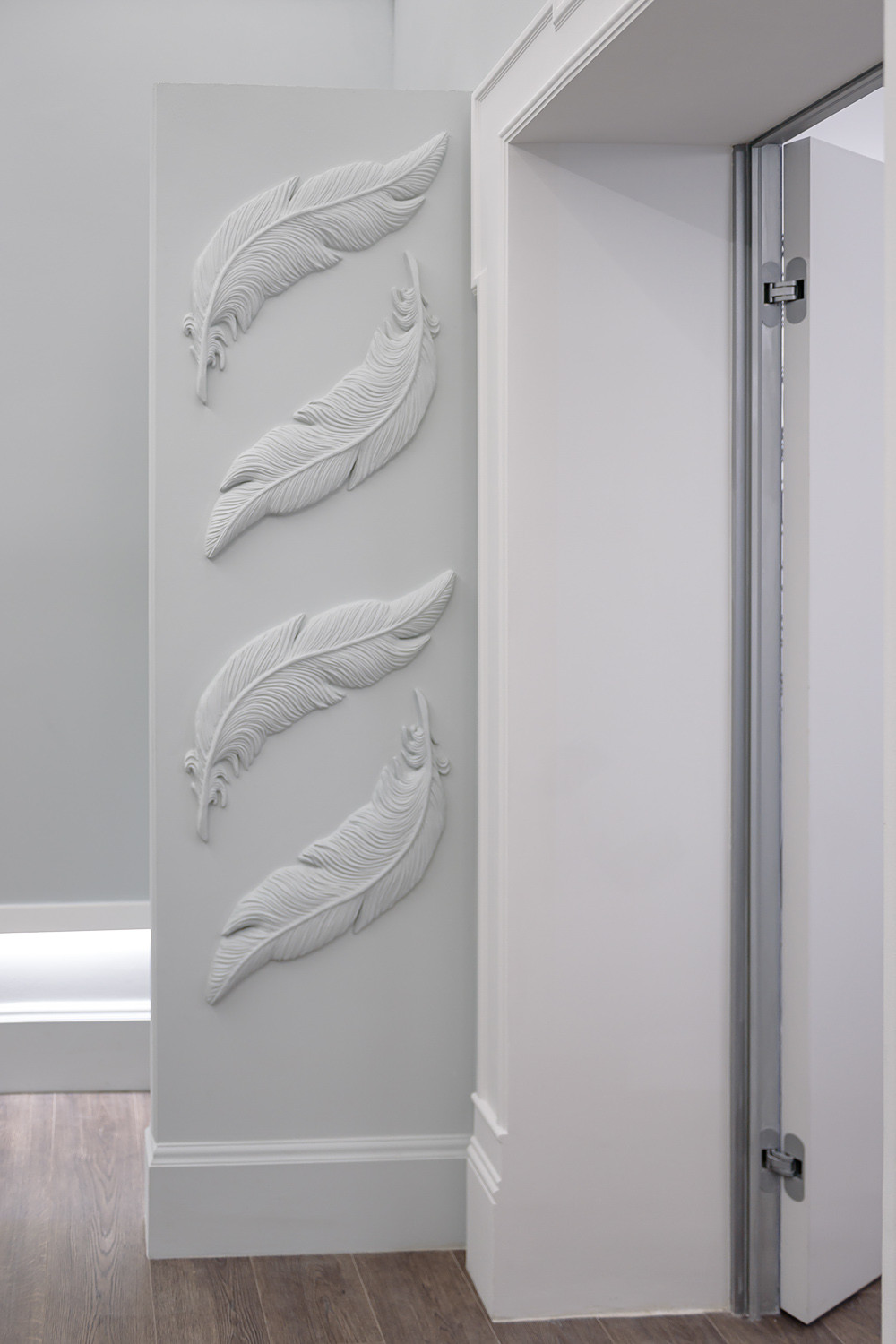 Гипсовые молдинги и декор для стен