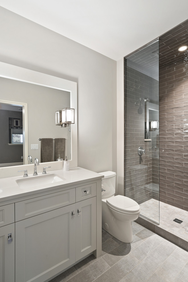 Inspiration for a transitional bathroom remodel in Minneapolis