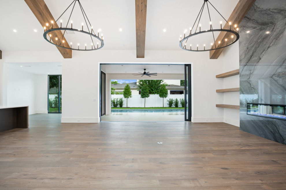 Home design - transitional home design idea in Orlando