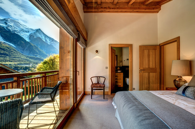 Ski Chalet 