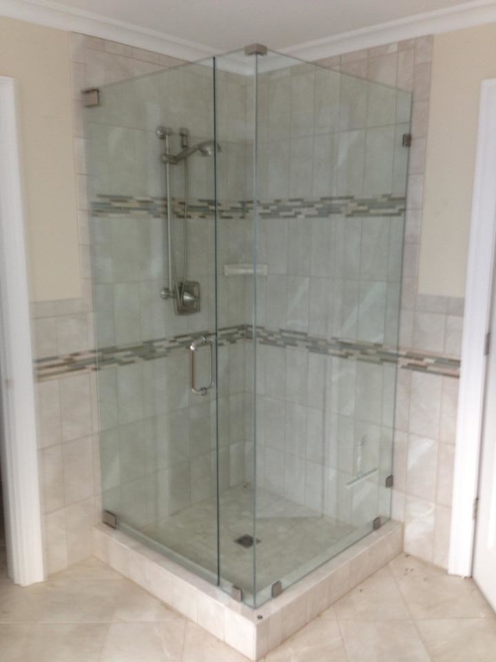 Inspiration for a transitional bathroom remodel in DC Metro