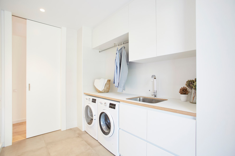Photo of a modern laundry room in Barcelona.