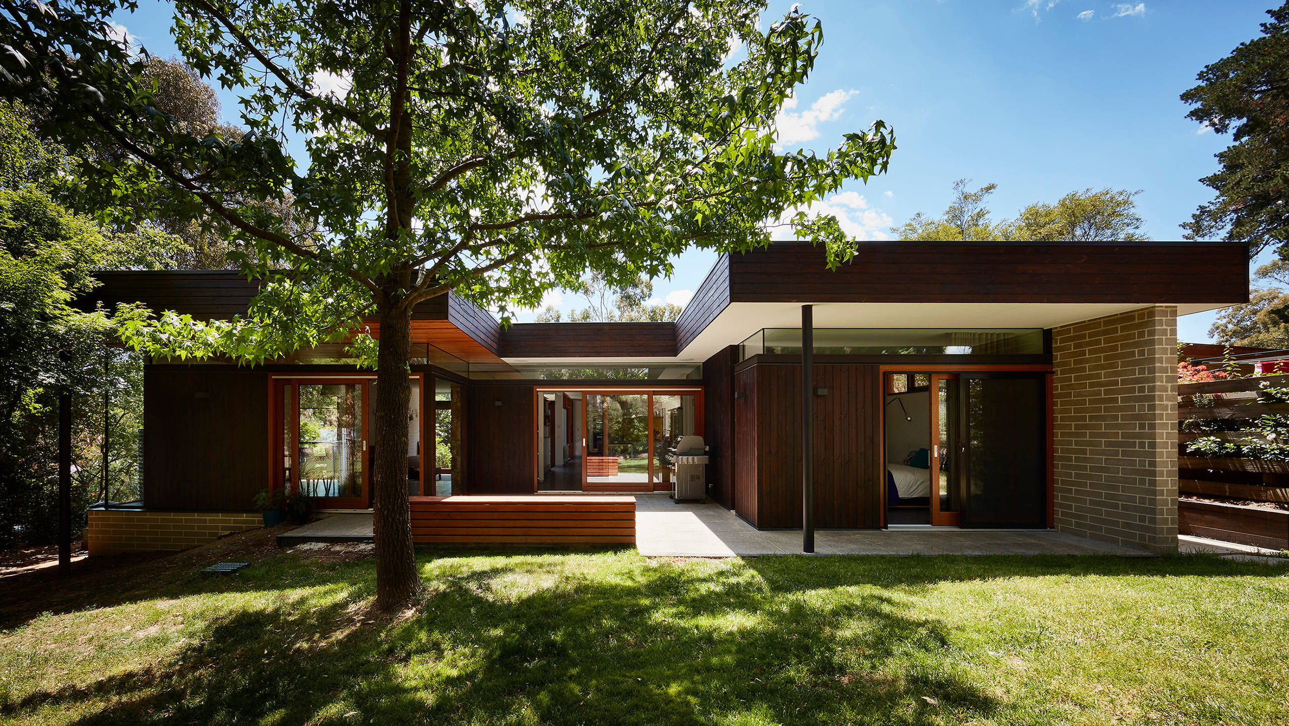70s Style Home Architecture