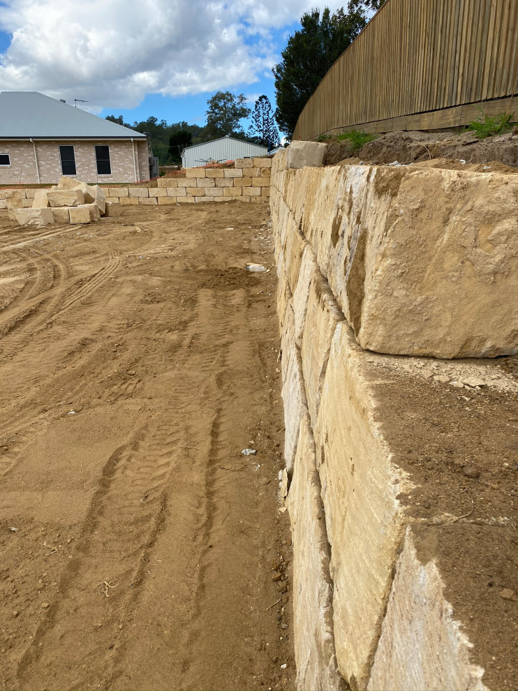 Rock Walls By Listonia
