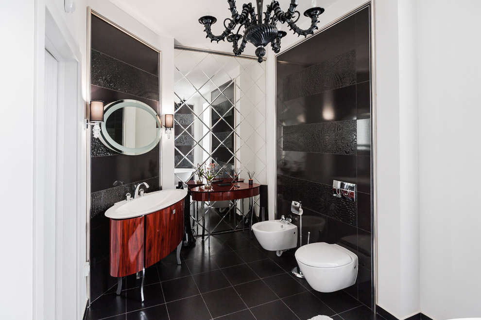 Дом с лошадиным бюстом