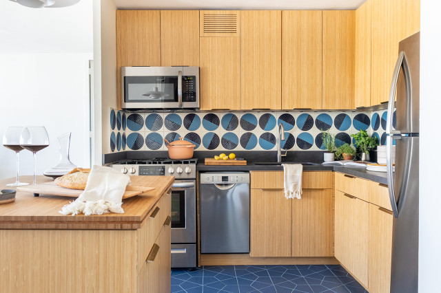 Sustainable Kitchen Cabinets with Elemental Green eklektisk-koek