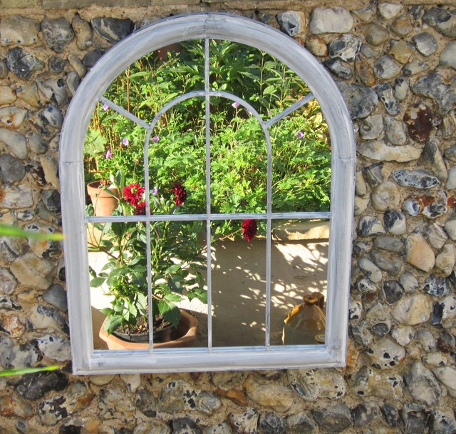 Garden mirrors add light and a feeling of space to your garden or yard