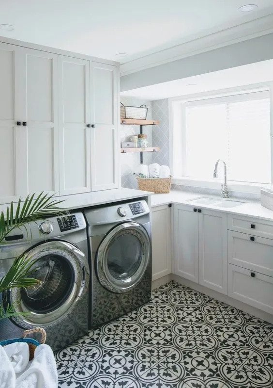 Example of a laundry room design in Vancouver