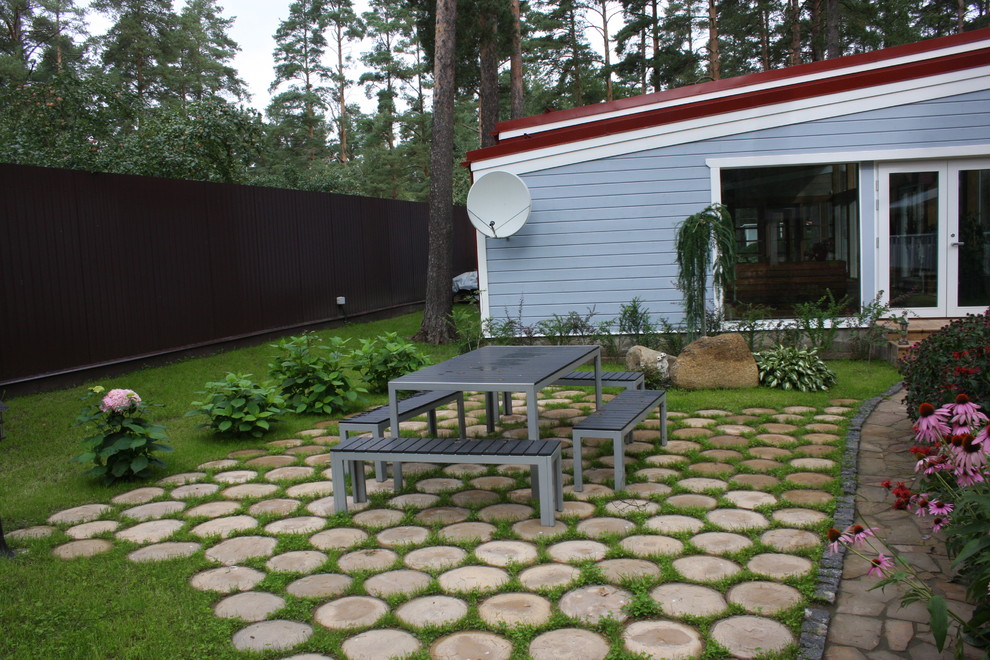 Реализация ландшафтного проекта в сосновом лесу