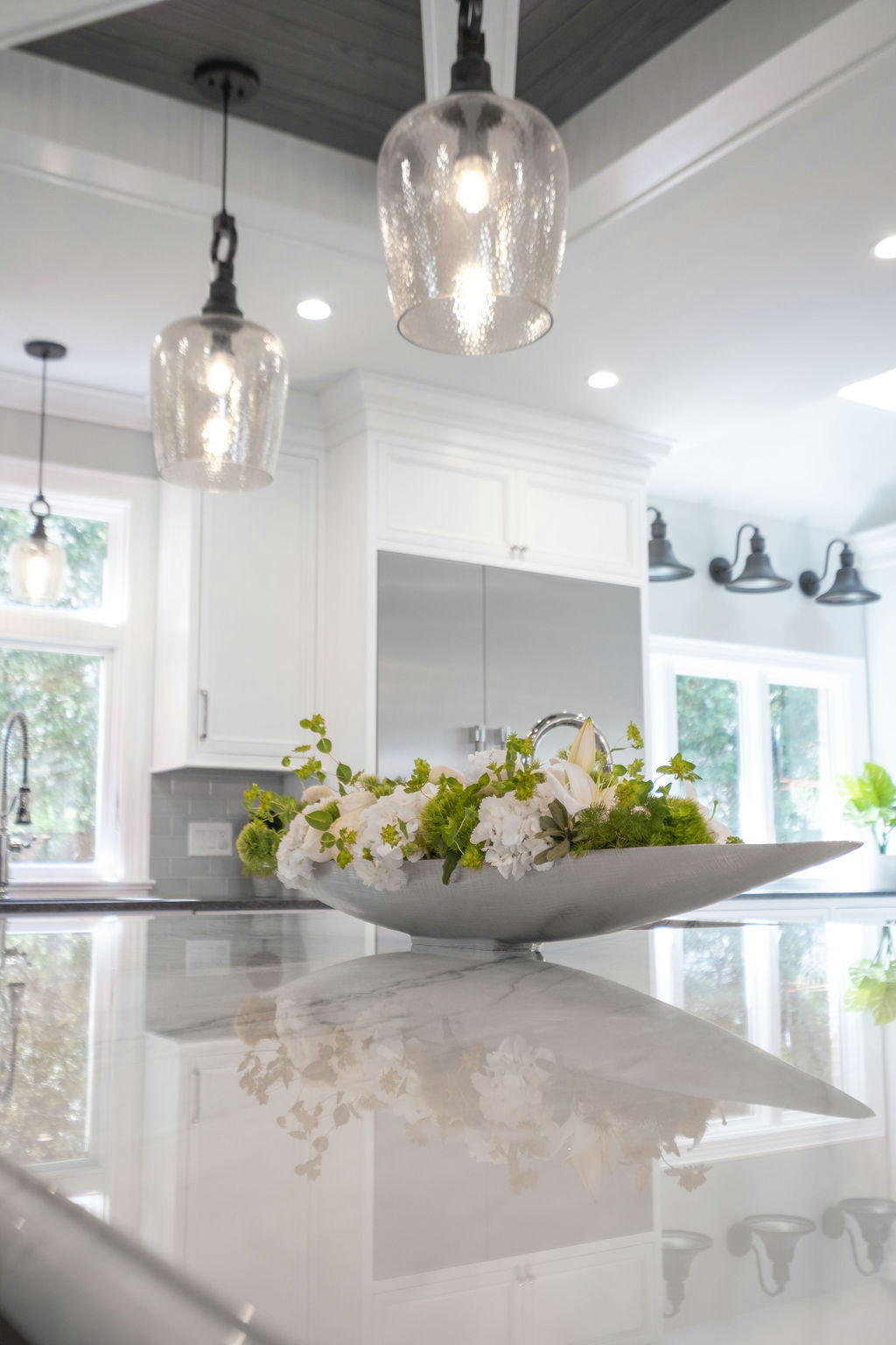 Modern Farmhouse Kitchen and Home Bar