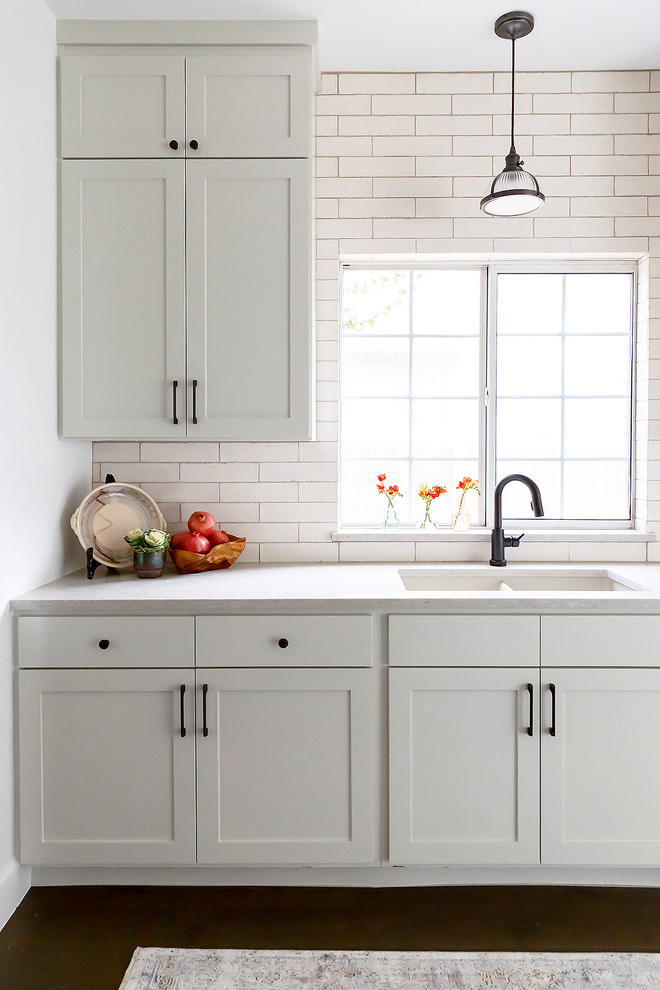 Home design - transitional home design idea in Austin