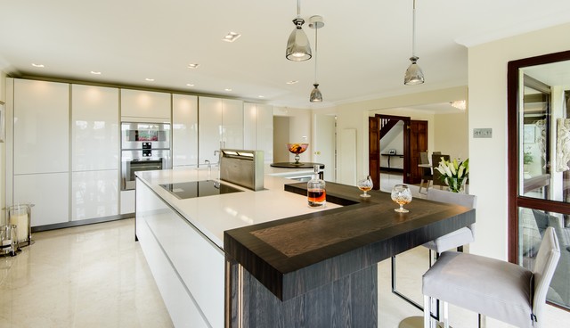 Romsey KItchen traditional-kitchen