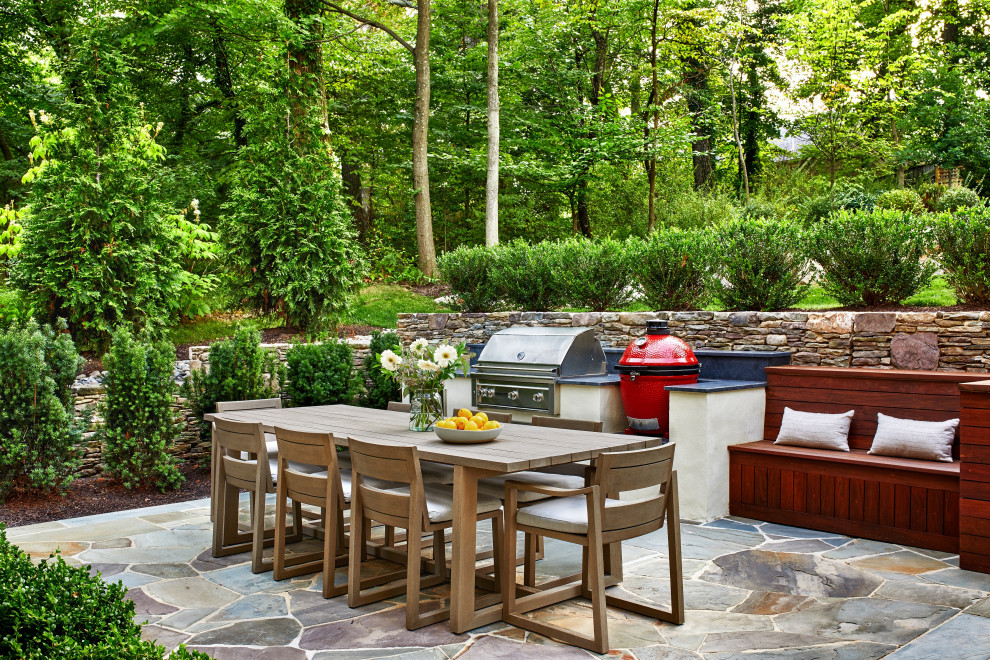 Inspiration for a transitional patio in DC Metro.