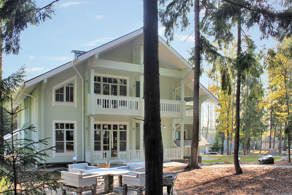 Под одной крышей