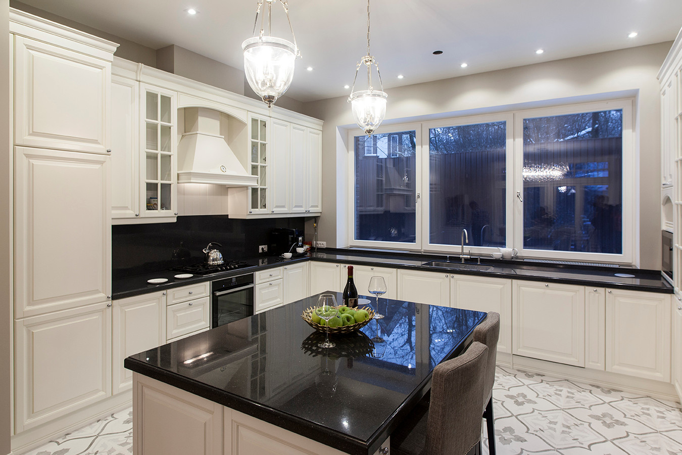 Белая кухня