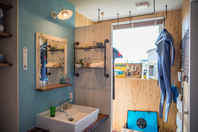 ZERO-CUBE　MALIBU industrial-gaestetoilette