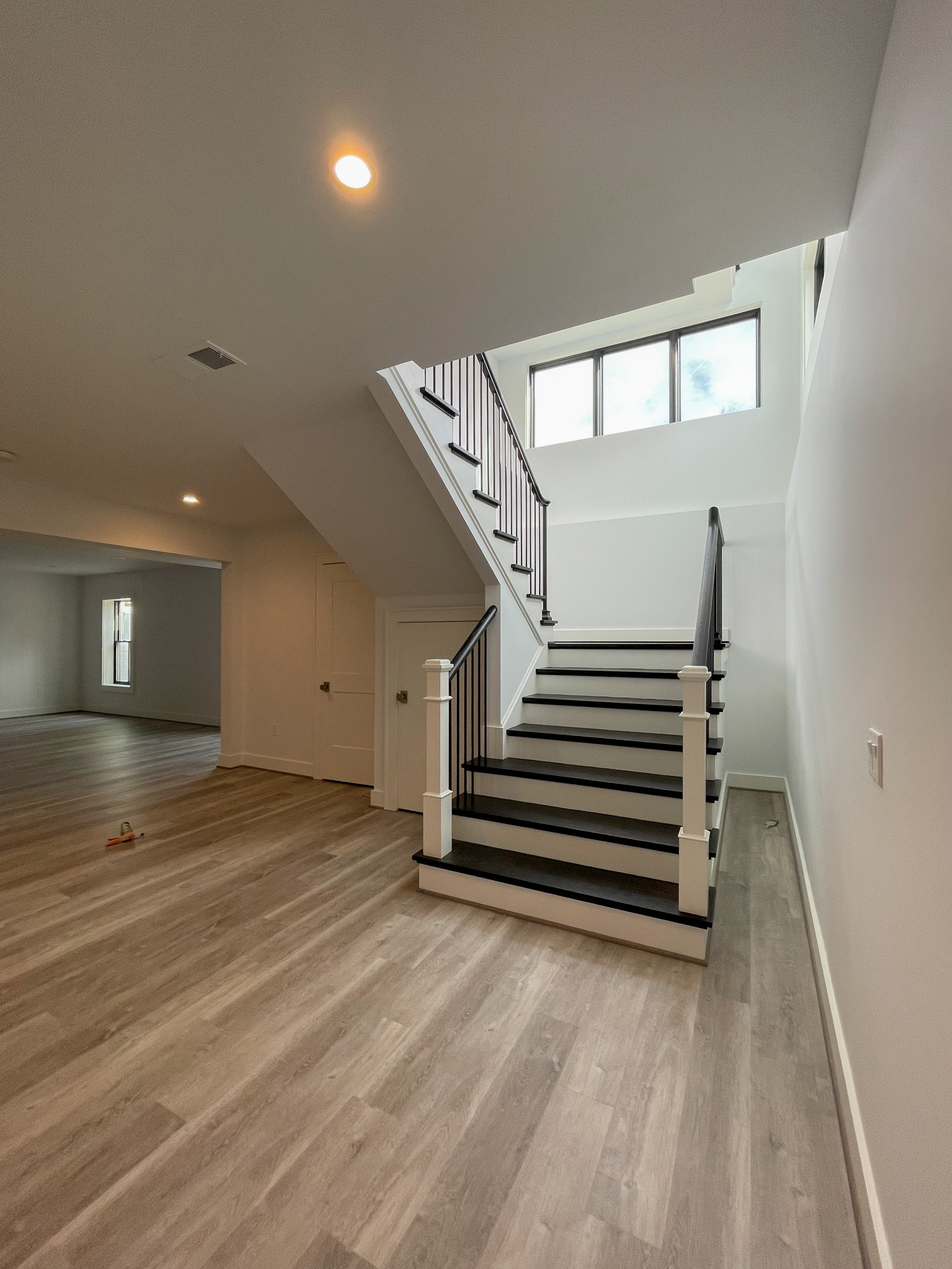 90_Classic Staircase with a Contemporary Twist, McLean VA 22101