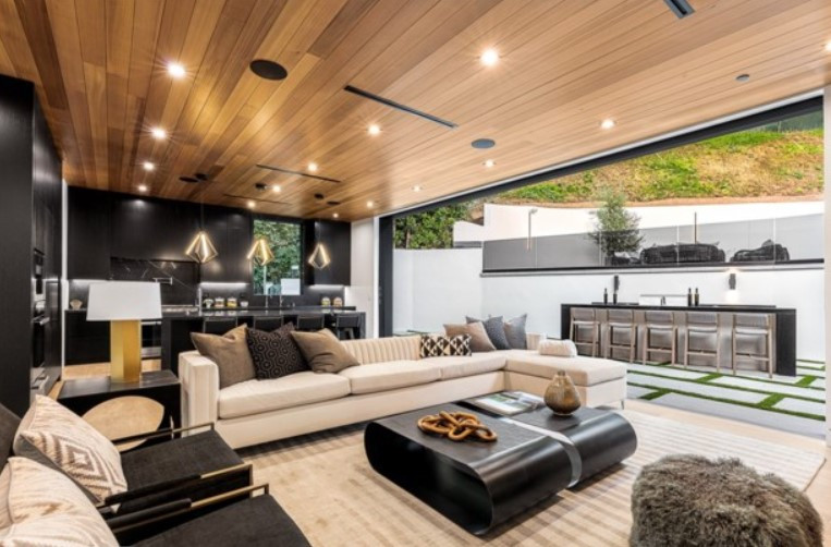 Hutton Drive 90210