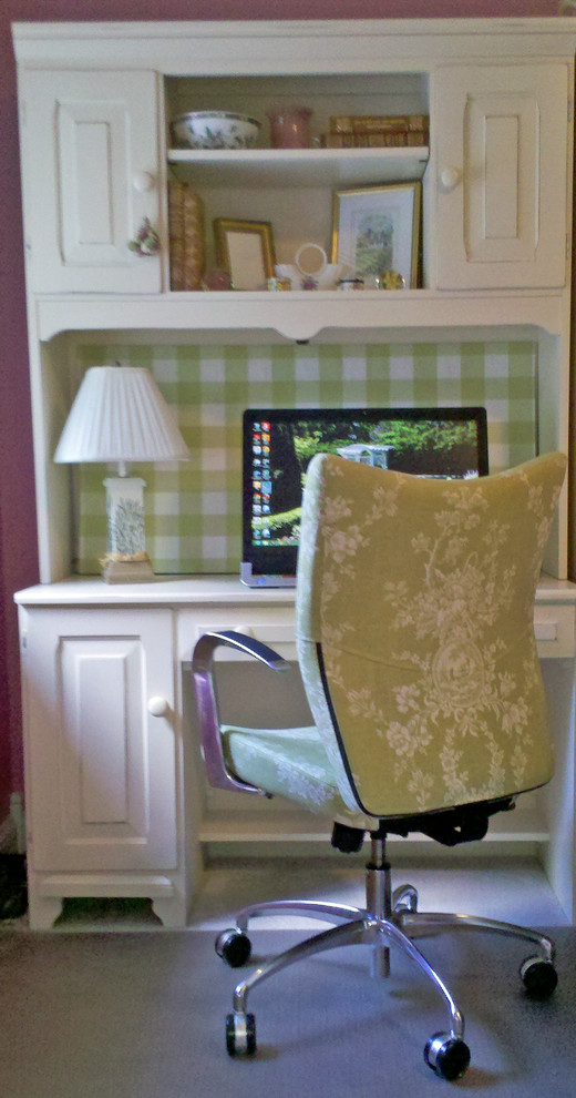 Inspiration for a timeless home office remodel in Indianapolis