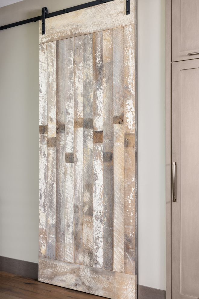 Inspiration for a rustic kitchen remodel in Calgary