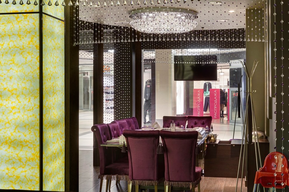 Ресторан. Хрустальные шторы