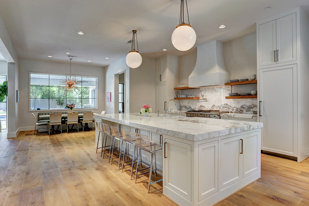 Inspiration for a transitional kitchen remodel in Houston