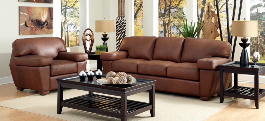 Living room - mid-sized traditional living room idea in Orange County with white walls