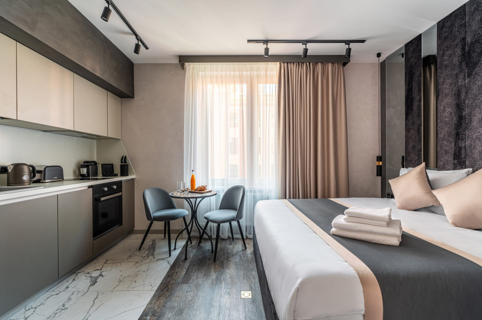 Кухня в дизайнерских апартаментах