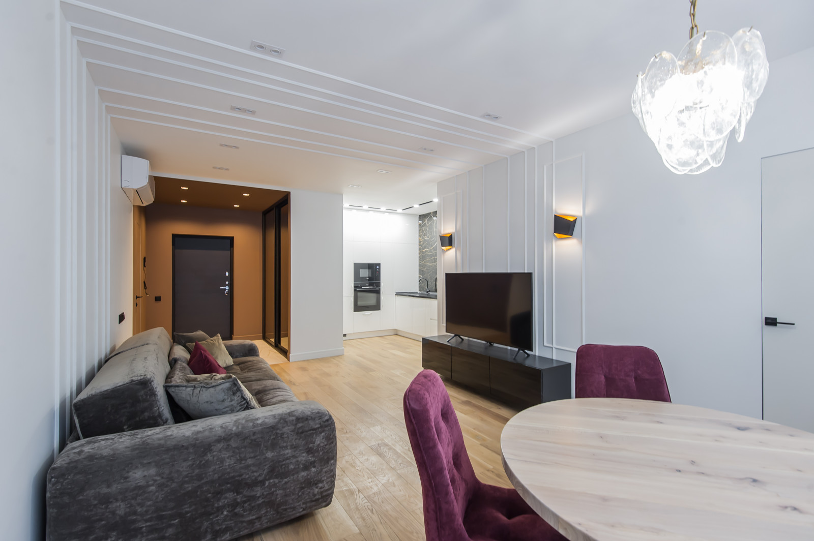 Квартира в современном стиле с зелёной спальней