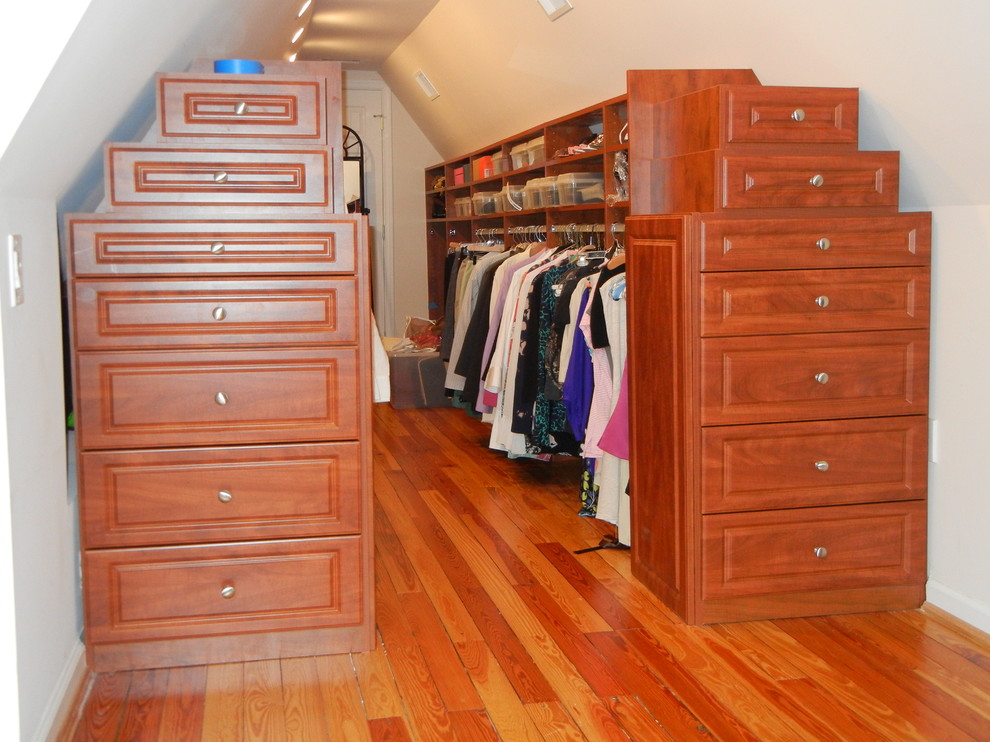 Design ideas for a traditional storage and wardrobe in DC Metro.
